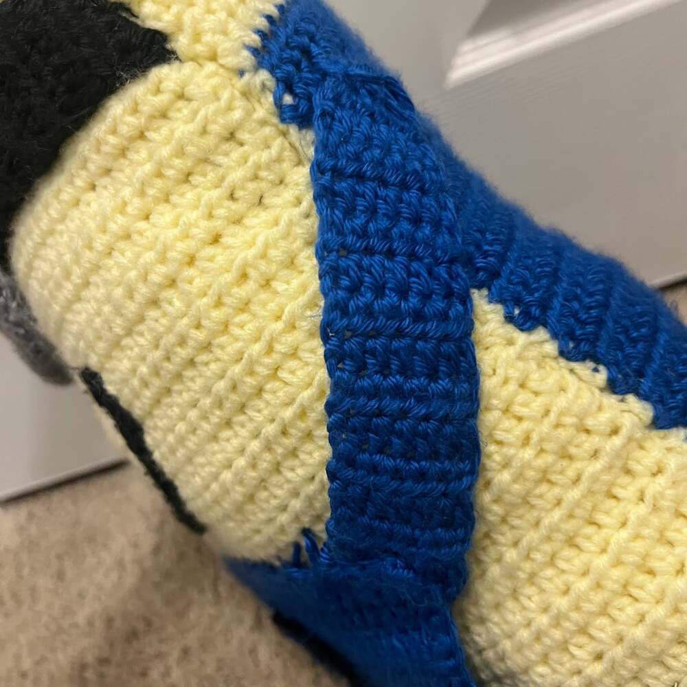 Handmade Crochet Minion Plush Pillow Despicable Me Stuart Character - Picture 5 of 10